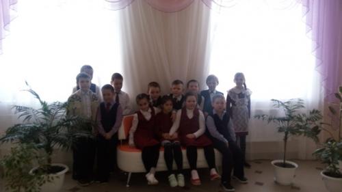 Наконец - то настал тот день, когда все ученики и учителя нашей школы оказались в стенах родного и любимого дома! 03