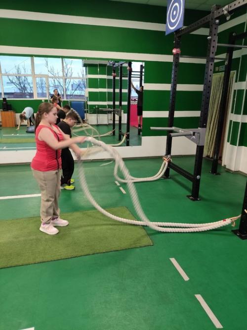 Весело и задорно позанимались с ребятами на занятии по детскому фитнесу. 02