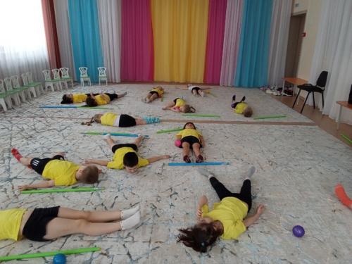 Детский фитнес.  В последние годы наблюдается снижение двигательной активности детей, в том числе дошкольного возраста. 07