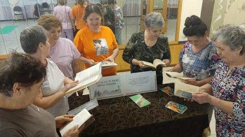 Спорт помогает не только поддерживать физическую форму, а также существенно влияет на самочувствие и настроение. 07