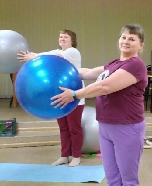 В авксентьевском доме культуры занятия спортом проходят два раза в неделю. 04