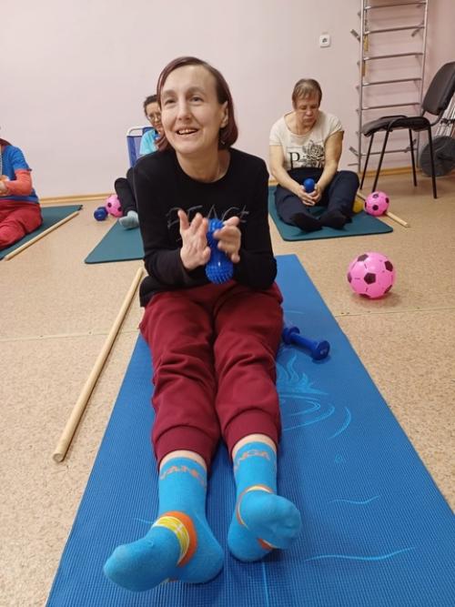 Адаптивный фитнес. Адаптивный фитнес является одной из форм физической культуры для лиц с ограниченными возможностями здоровья. 04