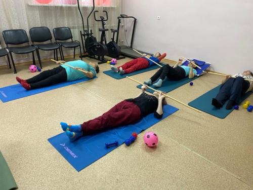 Адаптивный фитнес. Адаптивный фитнес является одной из форм физической культуры для лиц с ограниченными возможностями здоровья. 01