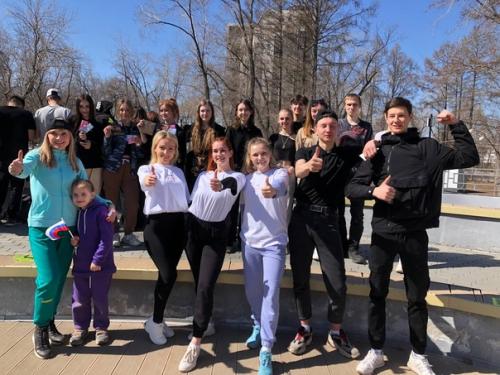 Студенты колледжей района приняли участие во флешмобе Космическая Зарядка. 02 Студенты колледжей района приняли участие во флешмобе Космическая Зарядка. 02