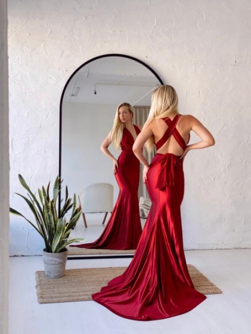 Чтобы шикарно выглядеть в платье, надо полюбить спортивные треники. 01 Чтобы шикарно выглядеть в платье, надо полюбить спортивные треники. 01