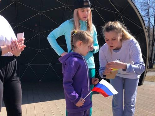 Студенты колледжей района приняли участие во флешмобе Космическая Зарядка. 01 Студенты колледжей района приняли участие во флешмобе Космическая Зарядка. 01