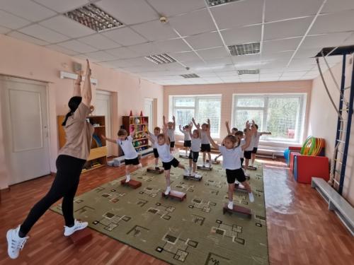 Никакой другой вид физической деятельности не сравнится с фитнесом. 08