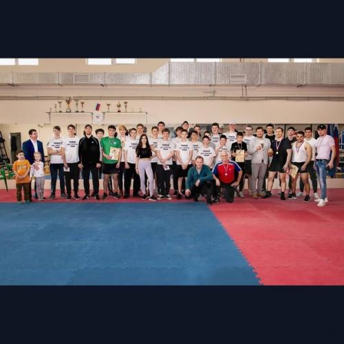 11 апреля состоялся открытый турнир станицы Тамань по кроссфиту. 08