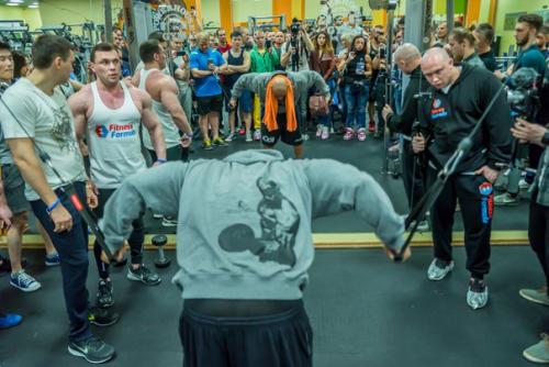 С 17 по 19 апреля Кевин левроне посетил Екатеринбург, в рамках тура по сети магазинов спортивного питания Fitness Formula. 01