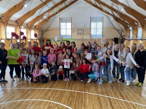 Для наших жителей спорт - не просто физическая активность, а стиль жизни и заряд бодрости. 01