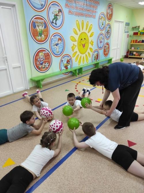 Открытое занятие кружка Детский Фитнес. 02 Открытое занятие кружка Детский Фитнес. 02