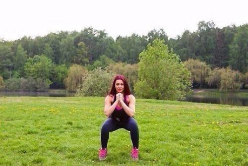 Тотальное жиросжигание?  15 потворений каждого упражнения (планки по 1 минуте). 08