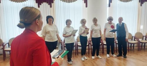 В рамках празднования дня России в большом зале социально - досугового отделения - 2 состоялось праздничное мероприятие 