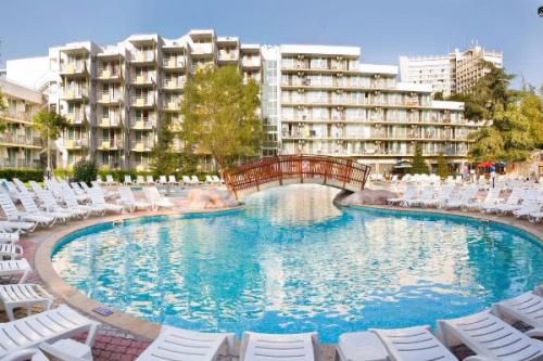 Отели в Болгарии с водными Горками? 01