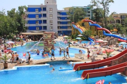 Отели в Болгарии с водными Горками? 08