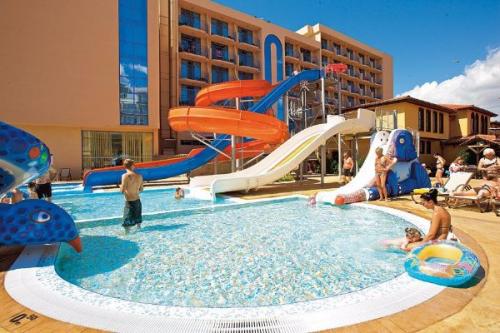 Отели в Болгарии с водными Горками? 06