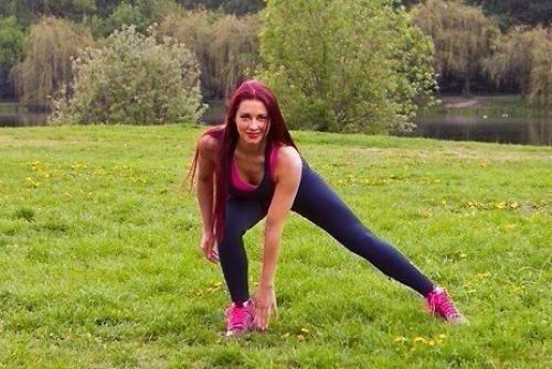 Тотальное жиросжигание?  15 потворений каждого упражнения (планки по 1 минуте). 02