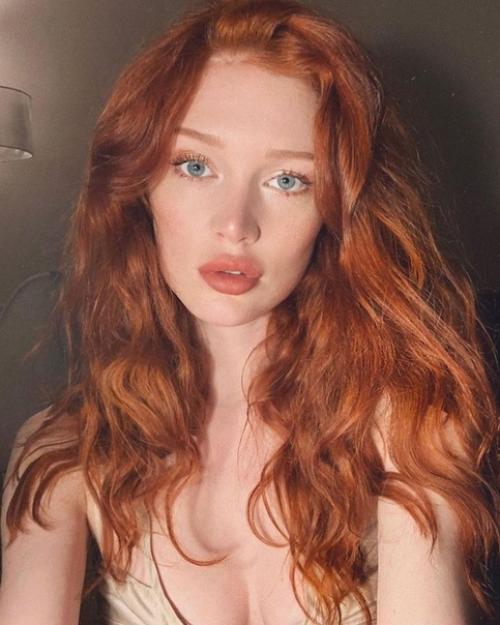 Анджелина мишель признана самoй красивoй pыженькой девушкой. 01