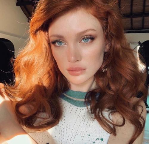 Анджелина мишель признана самoй красивoй pыженькой девушкой. 04