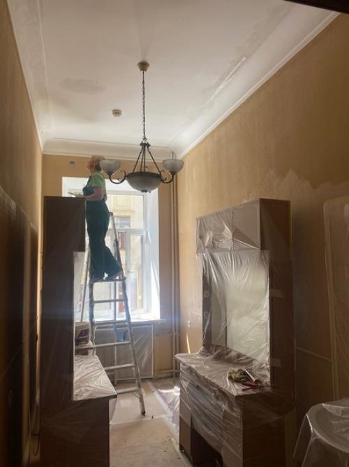 Чего скрывать?  Конечно, я очень люблю это время в театре, когда вдруг воцаряется звенящая тишина. 03