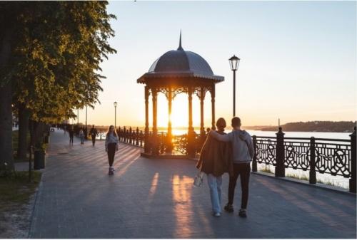 Родина. Все мы покинули свои города в поисках принца и принцессы, лучшей жизни, успеха, впечатлений и приключений. 06