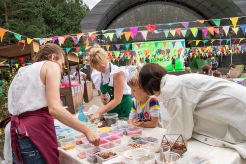 И, конечно же, мы хотим поблагодарить наших участников фестиваля ЭКО - Парк. 09