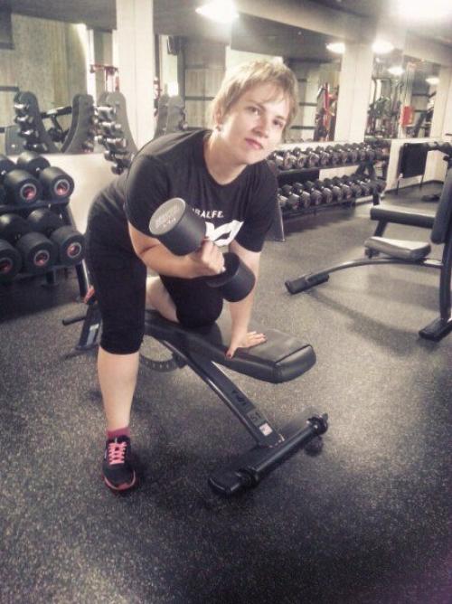 Этим прекрасным утром среды мы решили поделиться с вами историей одной обаятельной и сильной женщины. 02