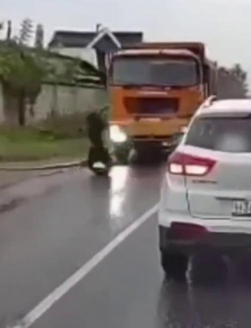 Эпизод 444.  Дорожное происшествие. 01