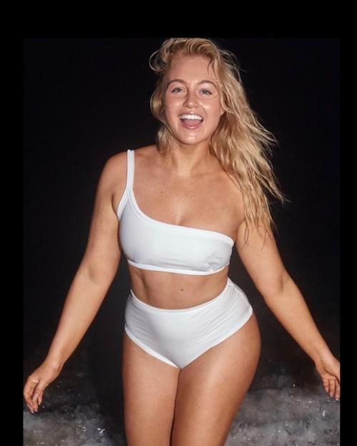 И ведь не только худенькие девушки могут быть красотками. 02