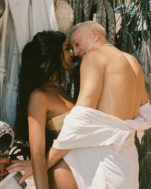 Дед и Внучка отношения Венсан Касселя и его молодой девушки подверглись травле из-за разницы в возрасте - 30 лет. 02