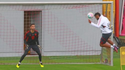 Bild: Всего два Игрока на Тренировке Баварии  и без Юлиана нагельсманна! 01 Bild: Всего два Игрока на Тренировке Баварии  и без Юлиана нагельсманна! 01