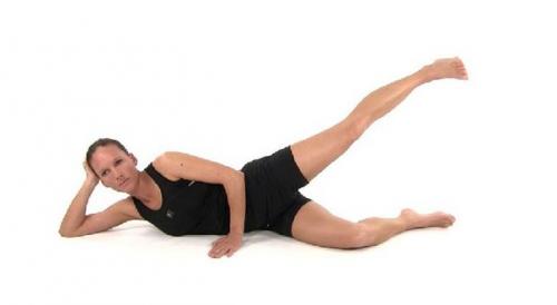 Тренировка ягодиц.  Тренировка ягодиц, которую мы хотим вам предложить, состоит всего из пяти упражнений. 05