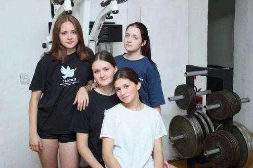 3 сентября в спортивном клубе атлант прошли соревнования по фитнесу, посвященные дню солидарности в борьбе с терроризмом. 02