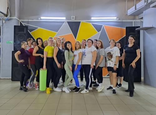 Новый фитнес - сезон уже стартовал, но не все еще решились вернуться к тренировкам. 02