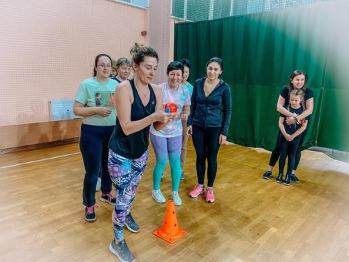 В предверии нового года в спортивных залах СК Металлург было жарко по всем направлениям. 02