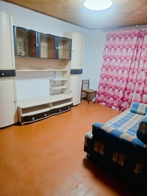 Сдам в аренду на длительный срок 3 х ком. 05