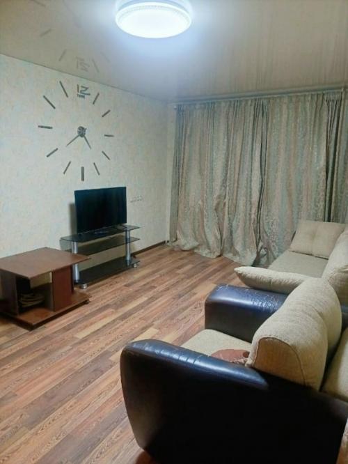 Сдам в аренду на длительный срок 3 х ком. 02