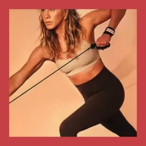 Дженнифер энистон доказала, что возраст не имеет значения. 02