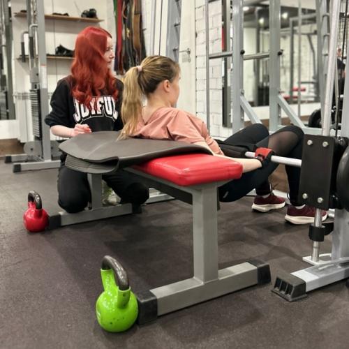 С чего начинаются занятия с персональным тренером? 04