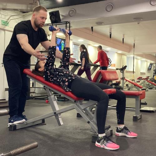 С чего начинаются занятия с персональным тренером? 02