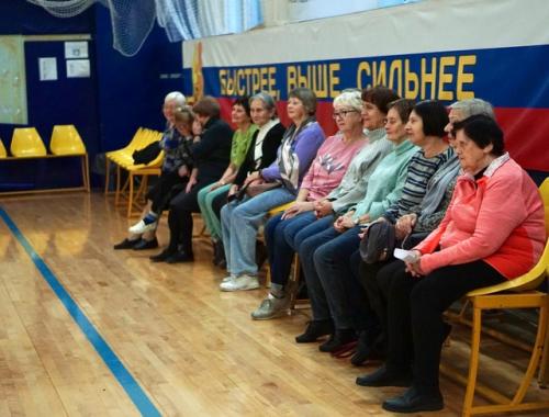 На неделе встретился с участниками социального проекта для ветеранов Спортивное Долголетие в городе десногорске. 01