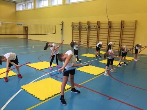 Свою работу кружок Детский Фитнес продолжает. 02