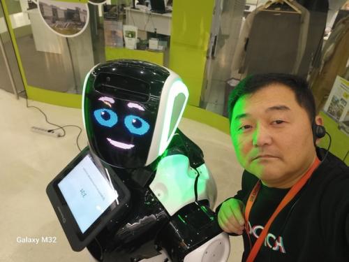 Ты так же можешь быть тур лидером и побывать в Москве совсем бесплатно и получить море эмоций и море знакомств. 02