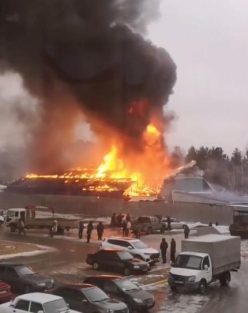 Происшествие 828.  Возгорание в торговой точке.
