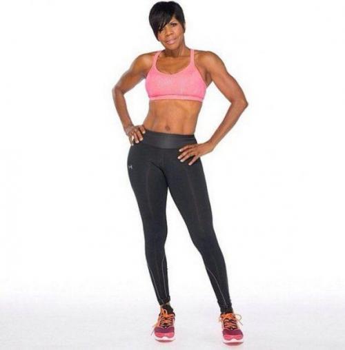 Пенсионерка с телом девушки заработала состояние на фитнес - тренировках. 06