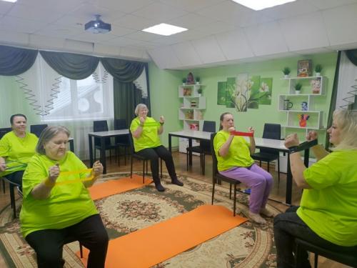В ардатовском доме - интернате прошло занятие по лечебной физкультуре с использованием Фитнес - Резинки. 04 В ардатовском доме - интернате прошло занятие по лечебной физкультуре с использованием Фитнес - Резинки. 04