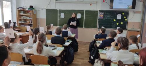 11 декабря в рамках фестиваля открытых уроков гостям школы было представлено 5 открытых уроков: в. 05