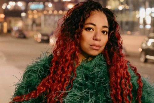 Сильнейшие ведьмы страны приехали в Уфу, чтобы попытаться раскрыть причину смерти звезды дома-2. 02