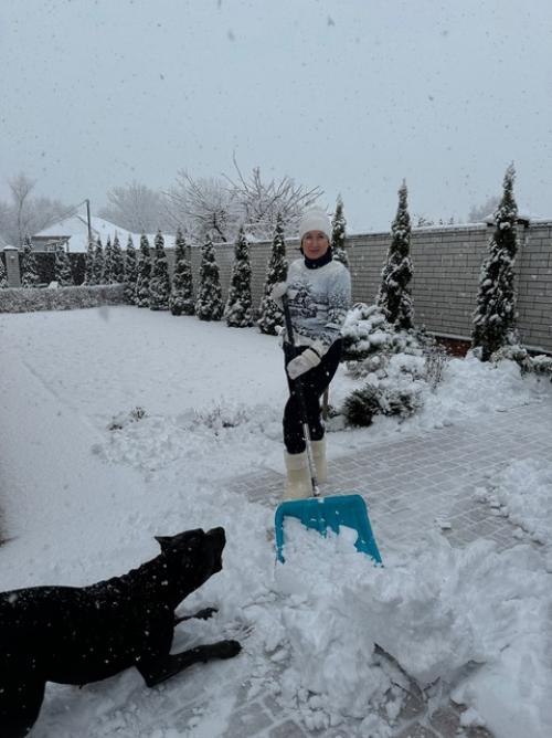 А снег идёт … начались бесплатные занятия по снежному фитнесу. 01