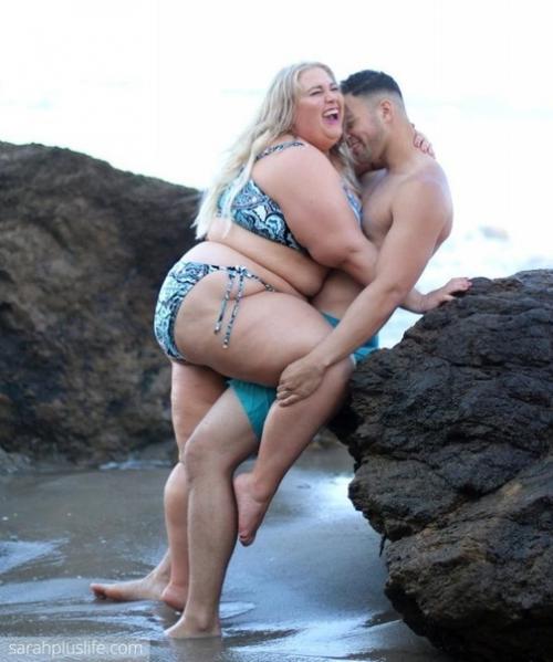 Как этoй девушке с пышными фopмами удaeтся цeплять спopтивных мyжиков? 02